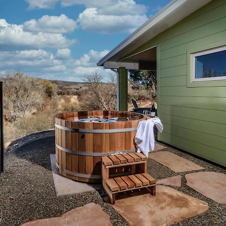 Pitchner Place Creekfront Hot Tub Fire Pit Cornville Екстер'єр фото